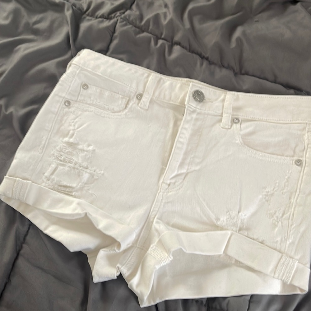 American Eagle white shorts size 8